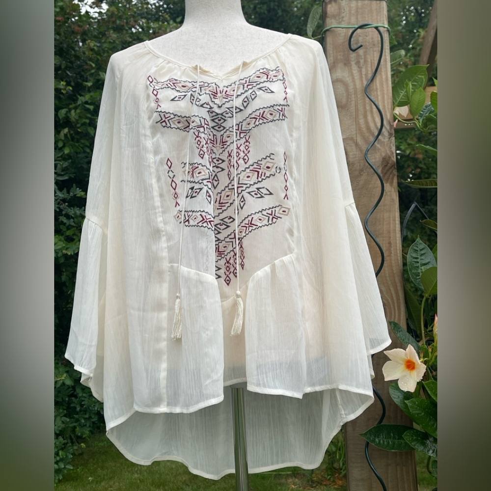NWT Plus Size Maurice’s Top